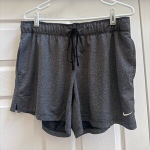 Women's Grey Heathered Nike Running Shorts Size Large with Pockets